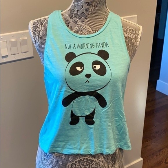 Forever21 Bundle of 3 tops - 2 Tank tops + 1 T-Shirt | Size Small - Picture 2 of 8